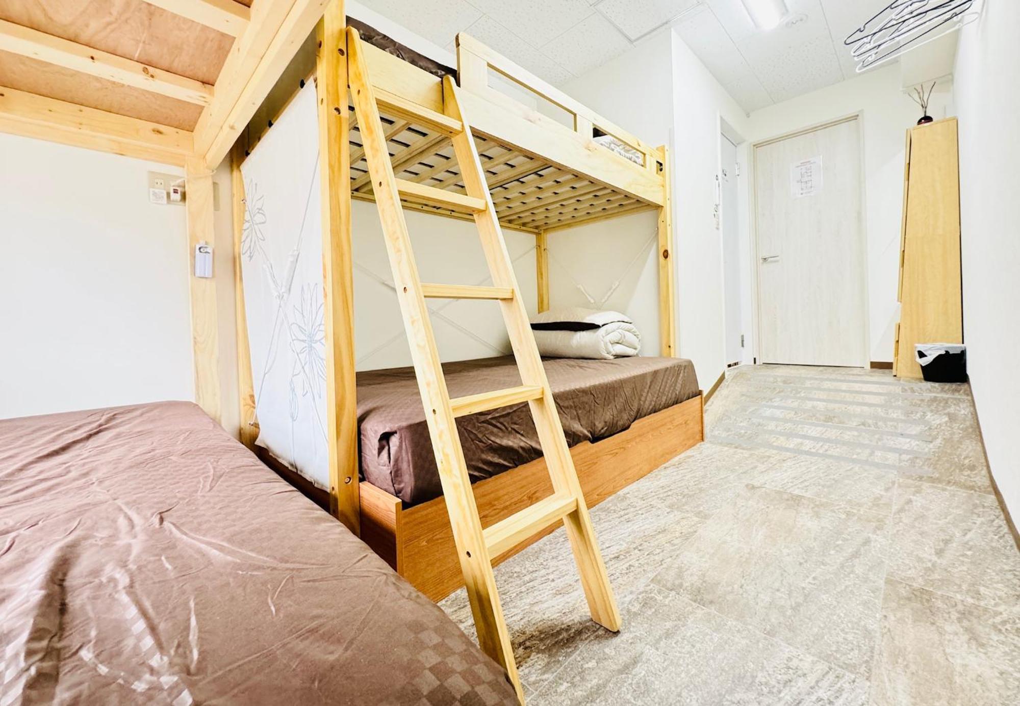 Guest House B'S Fiveⅱ Osaka Exterior photo